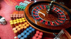 25kbet live baccarat table on mobile showing dealer, cards, and bet placement interface